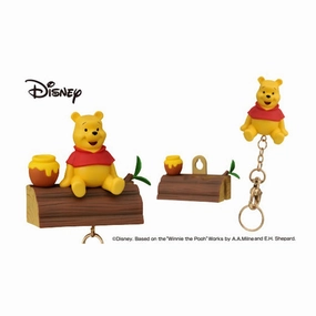 Holiday themed Disney Welcome back Okaeri - Key Chain Winnie The Pooh