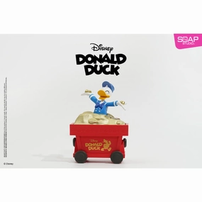 Race Car Driver Hand Sculpted Disney Donald Duck Gold Hunter Ornament ???? ??????